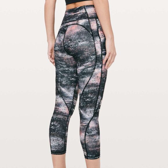 Lululemon Time To Sweat Crop 23” // Size 4 // Azurite Poppy Coral Multi Color - Picture 2 of 5